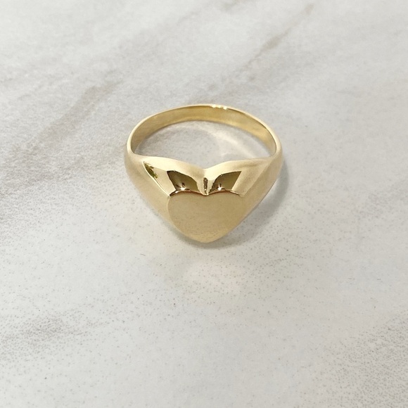 18k Gold Filled Heart Ring Size 6.5 - Picture 2 of 3